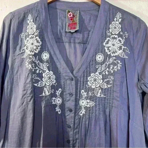 Johnny Was Embroidered V Neck Top-Medium - Picture 3 of 7